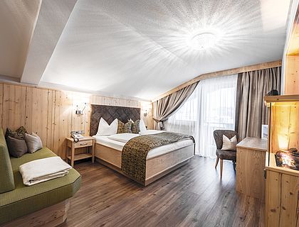 Doppezimmer Tirol mit Dachschräge - Hotel Riedl