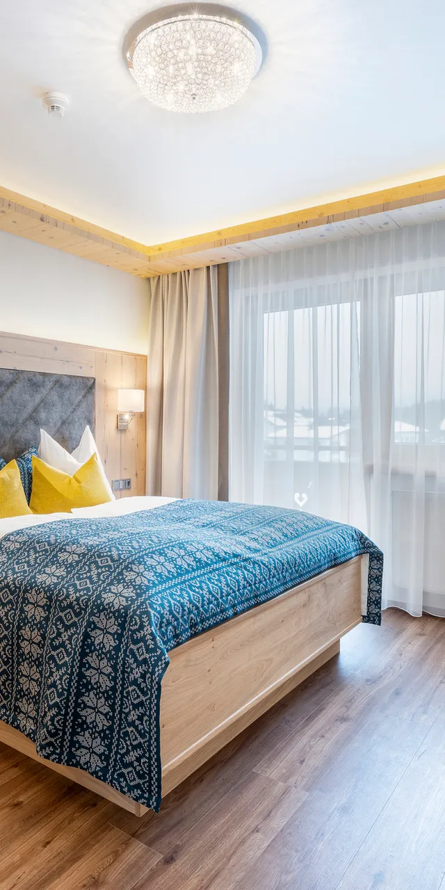Suite_Heimatgefuehl_Hotel_Riedl_in_Koessen_Tirol__c__Foto_Gretter__3_.jpg