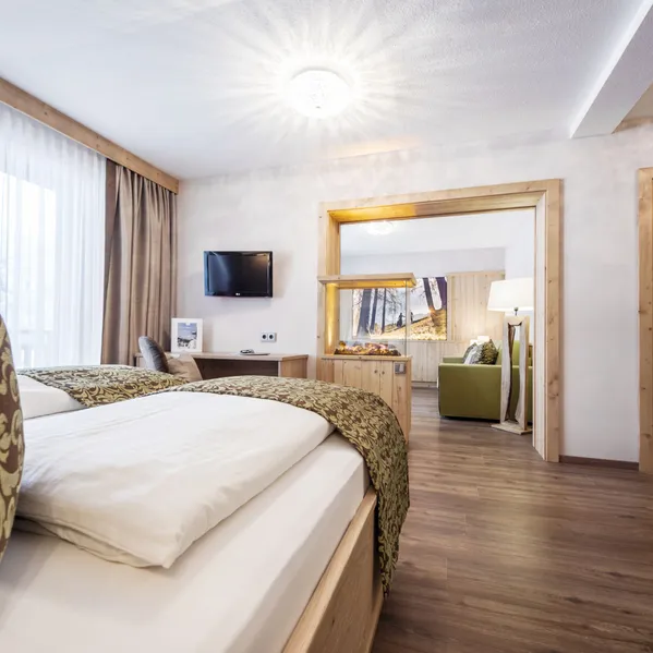 Suite_Kaiserblick_Hotel_Riedl_in_Koessen_Tirol__c__Florian_Egger__3_.jpg