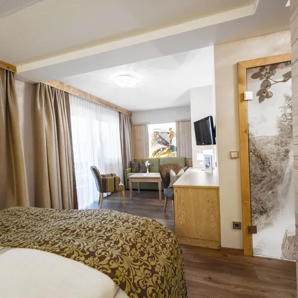 Juniorsuite_Unterberg_Hotel_Riedl_in_Koessen_Tirol__C__Florian_Egger__3_.jpg