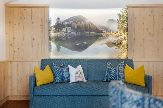 Suite_Heimatgefuehl_Hotel_Riedl_in_Koessen_Tirol__c__Foto_Gretter__6_.jpg