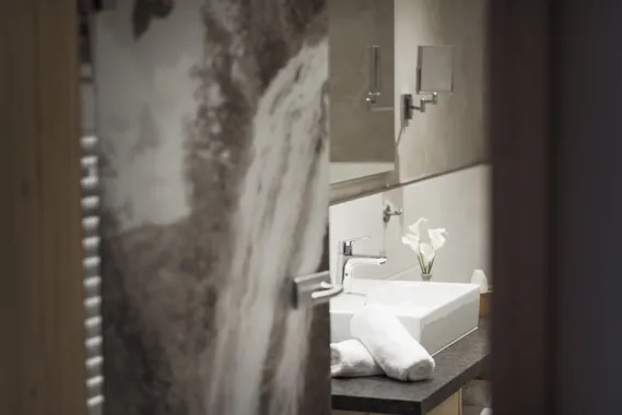 Suite_Kaiserblick_Hotel_Riedl_in_Koessen_Tirol__c__Florian_Egger__1_.jpg