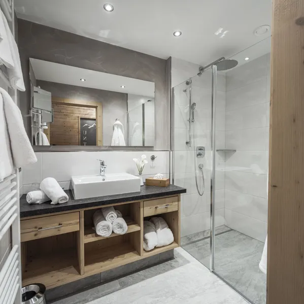 Juniorsuite_Unterberg_Hotel_Riedl_in_Koessen_Tirol__C__Florian_Egger__1_.jpg
