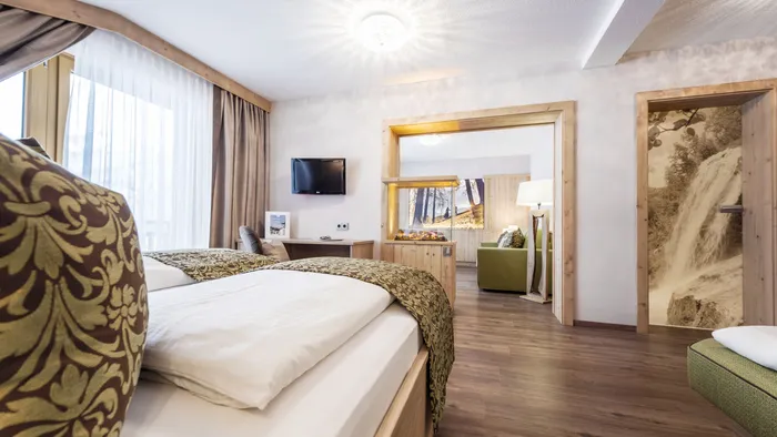 Suite_Kaiserblick_Hotel_Riedl_in_Koessen_Tirol__c__Florian_Egger__3_.jpg